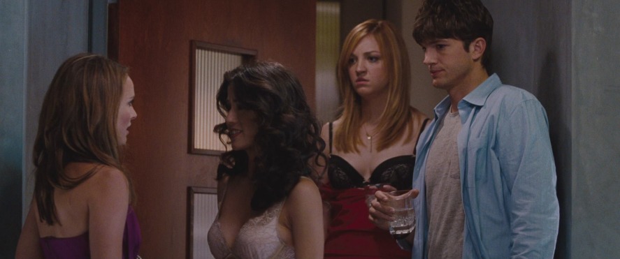 Abby Elliott breasts 21