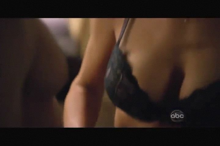 Elizabeth Mitchell boobs are visible