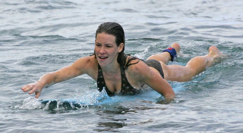 Evangeline Lilly naked breasts 30