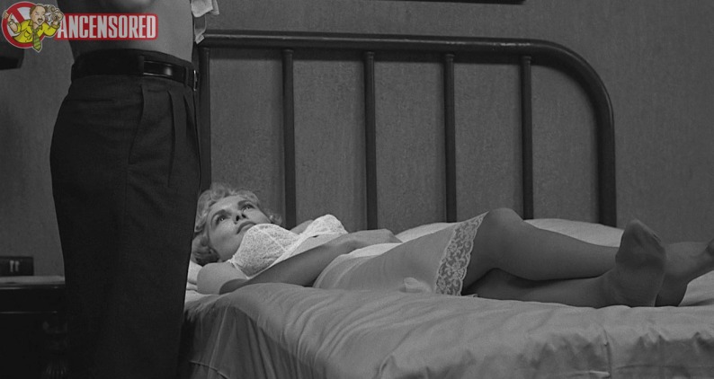 Janet Leigh buttocks are visible