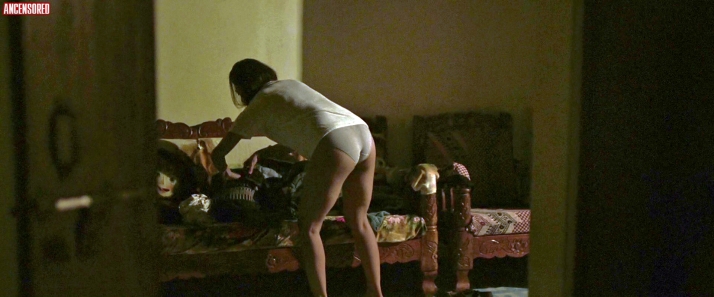 Radhika Apte naked 16