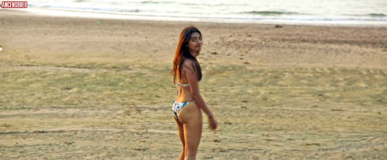 Radhika Apte no underwear 53