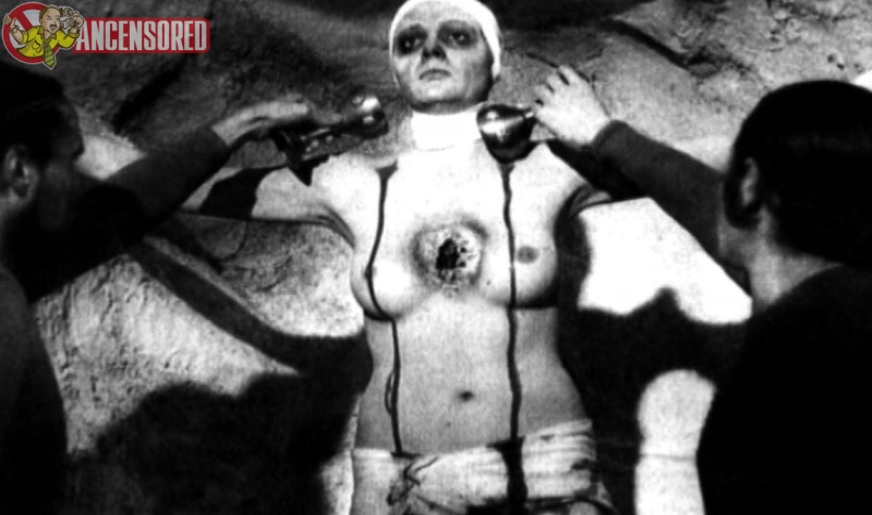 Rita Calderoni naked breasts