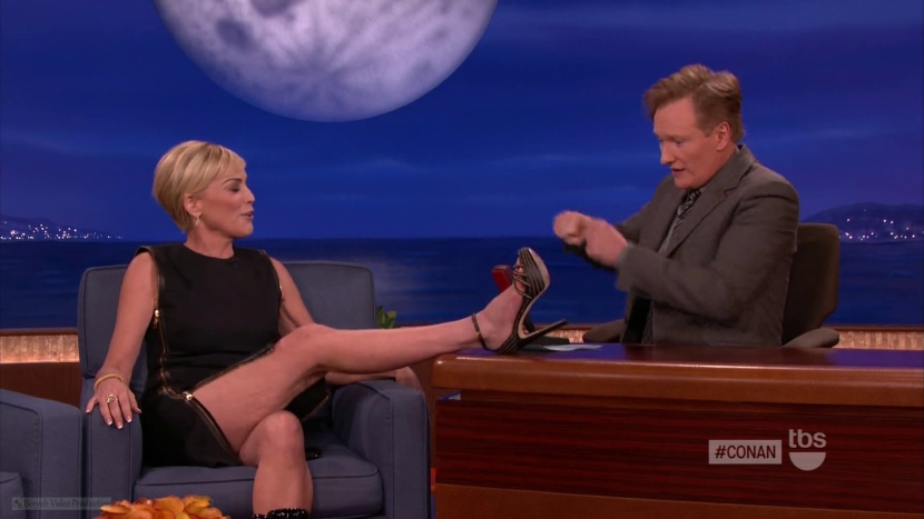 Sharon Stone no panties 84